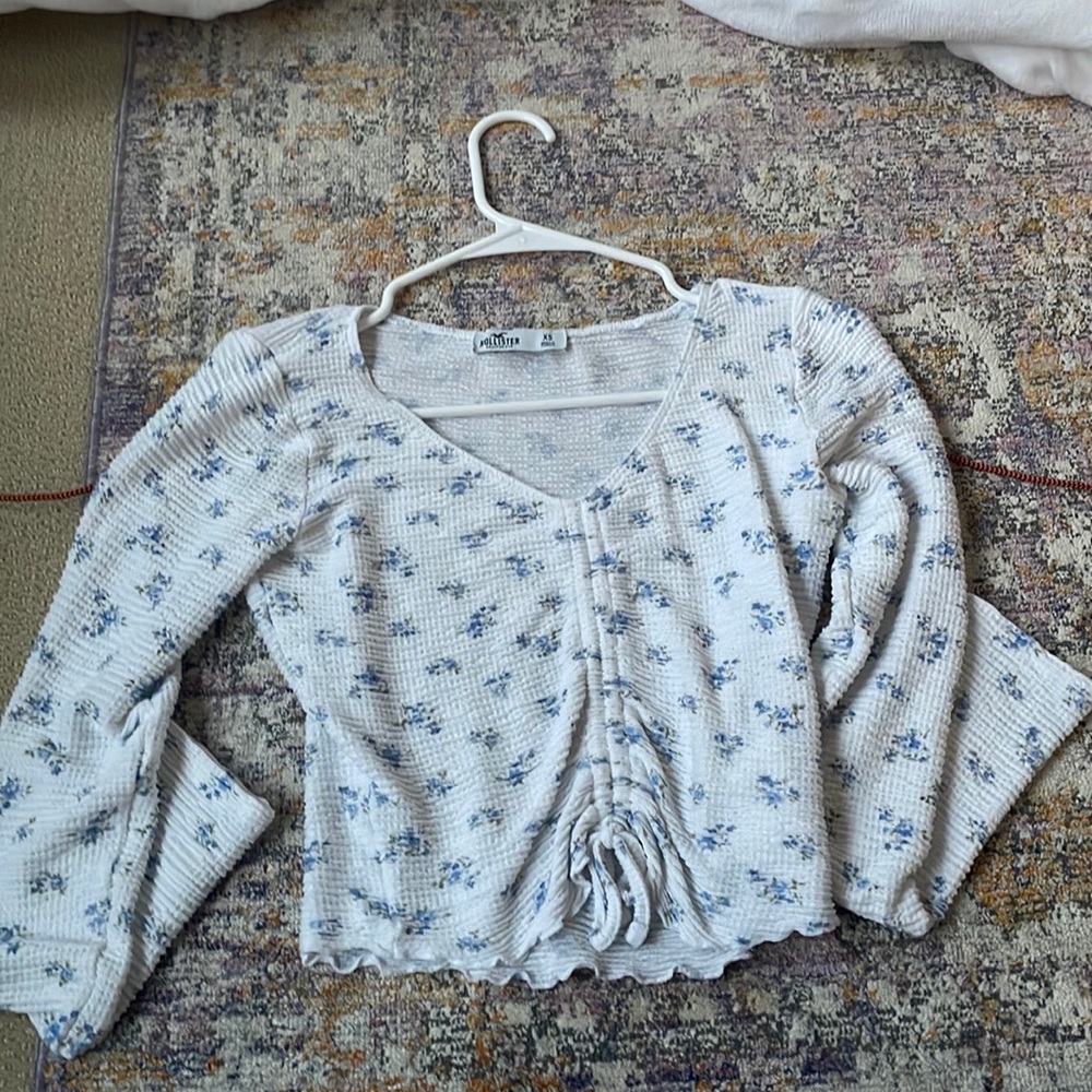hollister top